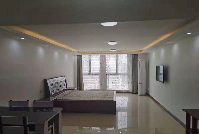 鸿运大厦 1室1厅1卫 67m&sup2;