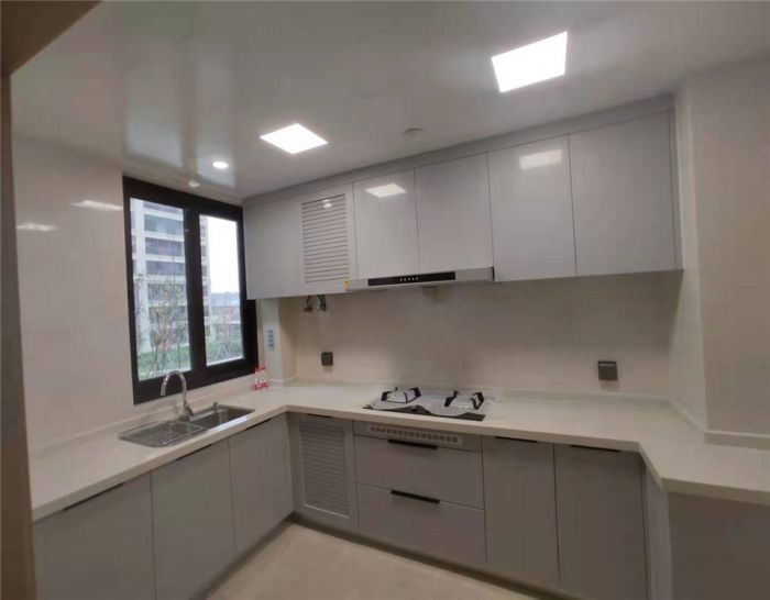 春风南岸东园 4室2厅3卫 215m&sup2;