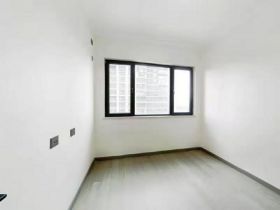 万科翡翠东第 3室2厅2卫 130m&sup2;