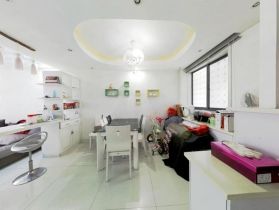 万通城 2室2厅1卫 88m&sup2;