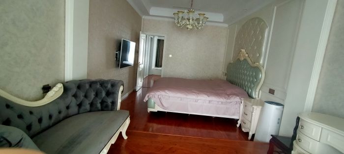 罗福宫 6室2厅5卫 288m&sup2;