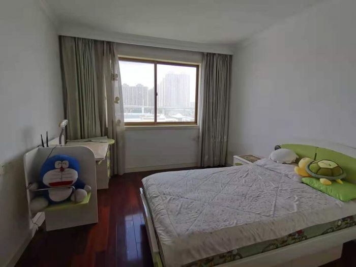 天都花苑 6室3厅3卫 230m&sup2;