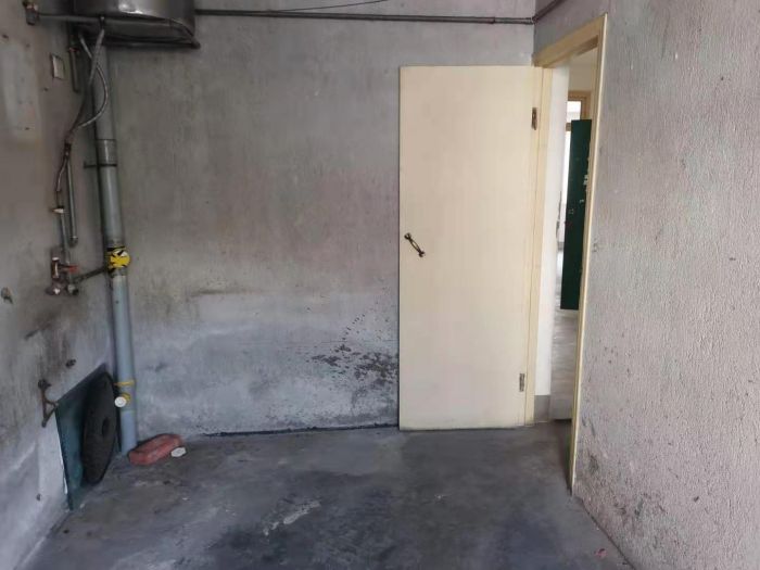 濠西园中北小区 3室2厅1卫 130m&sup2;
