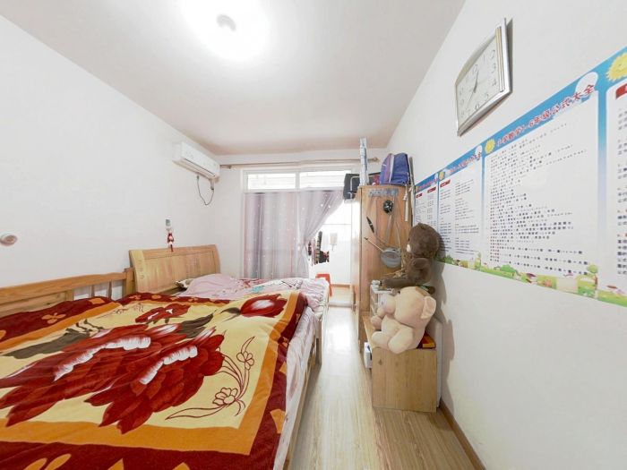 龙潭福里 4室2厅2卫 140m&sup2;