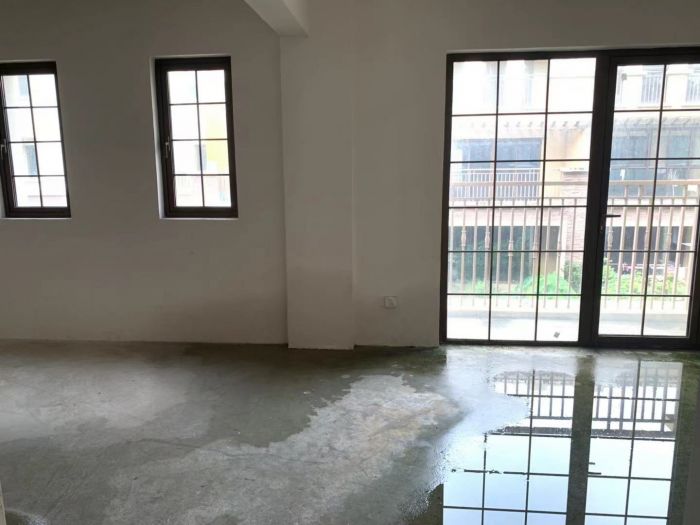 万科有湖（翡翠心湖） 4室2厅4卫 256m&sup2;