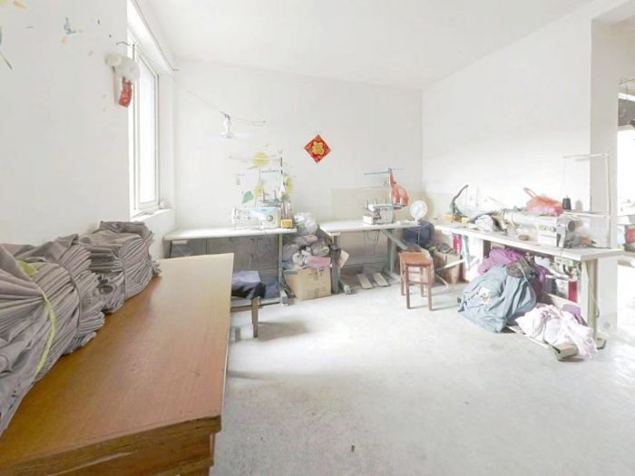 紫东花苑 1室1厅1卫 53.80m&sup2;