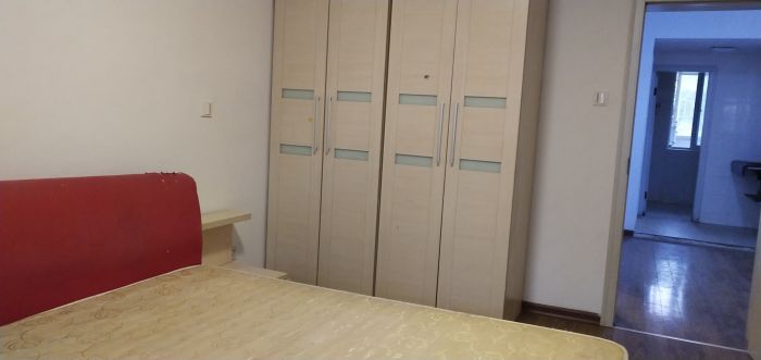 世纪新城 3室2厅1卫 82.00m&sup2;
