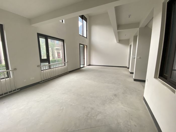 春风南岸西园 5室3厅3卫 400m&sup2;