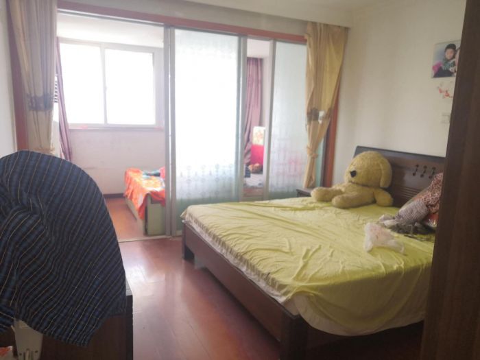天山花苑 2室1厅1卫 80m&sup2;