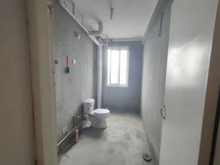 新港花苑 3室2厅1卫 110m&sup2;