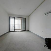 绿地新里城 3室1厅1卫 105m&sup2;