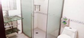 星湖花园 3室2厅2卫 150m&sup2;
