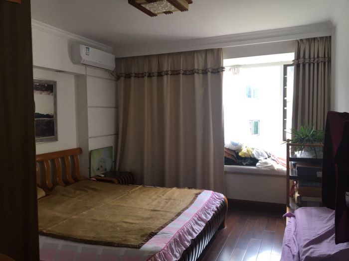 江海名苑南区 3室2厅2卫 145m&sup2;