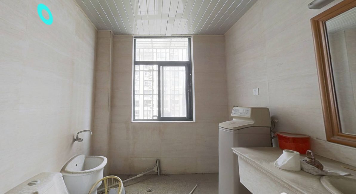 鸿运城市花苑 3室2厅2卫 215.83m&sup2;