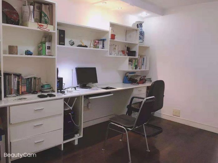 前景花苑 4室2厅1卫 135m&sup2;