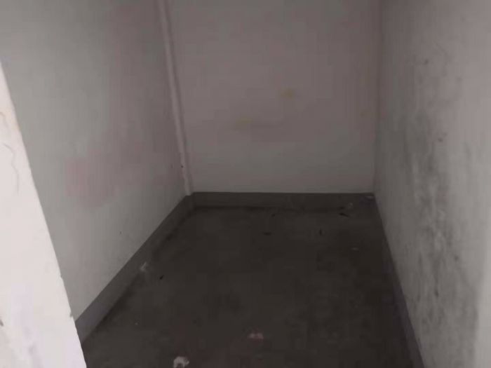 金水湾花园 4室2厅2卫 166m&sup2;