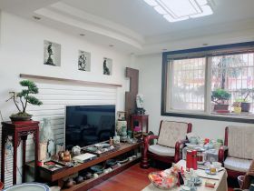 瑞丰花园 3室2厅1卫 120m&sup2;