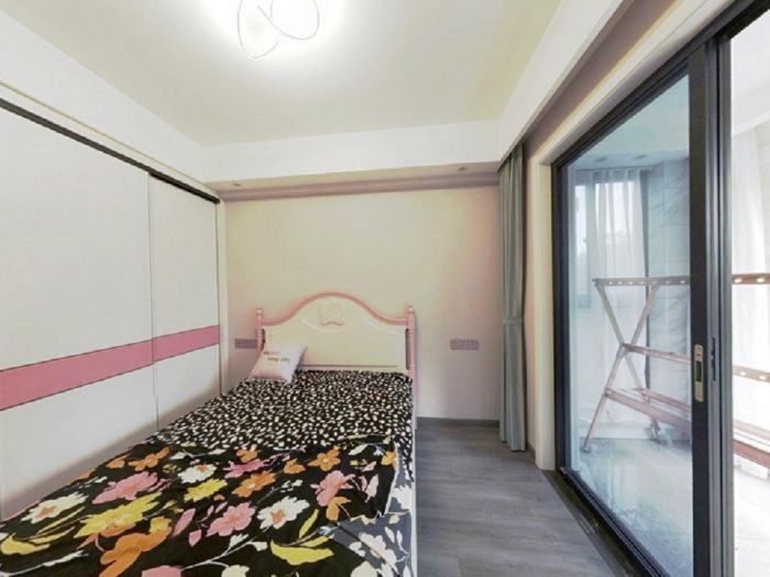 华强城 3室2厅1卫 105m&sup2;
