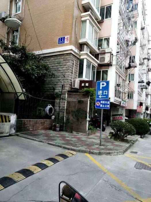东昇花园 3室2厅1卫 120m&sup2;