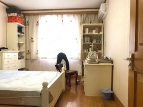 黎明花园 4室2厅2卫 182.56m&sup2;