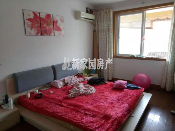 新星苑 5室1厅2卫 180m&sup2;
