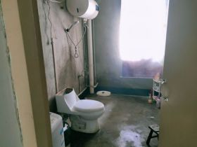 荟景苑 3室2厅2卫 130m²