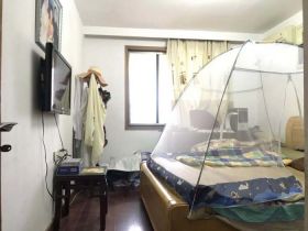 佳成花苑 4室2厅2卫 163m&sup2;