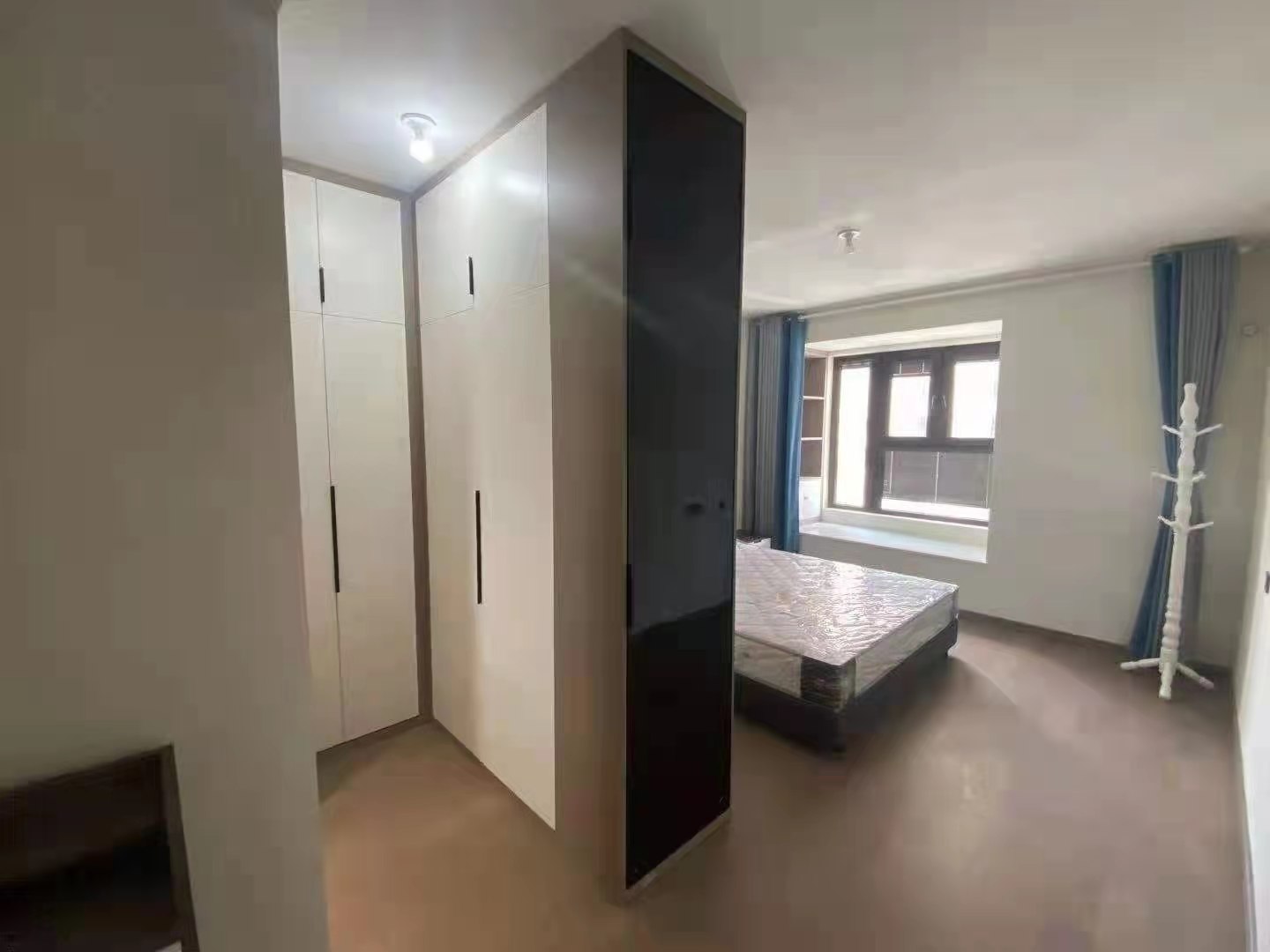 万科有湖（翡翠心湖） 3室2厅2卫 127.8m&sup2;