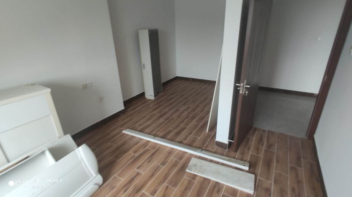 爱玛花苑 4室2厅2卫 136m&sup2;