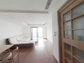 雍华府 3室2厅2卫 98.63m&sup2;