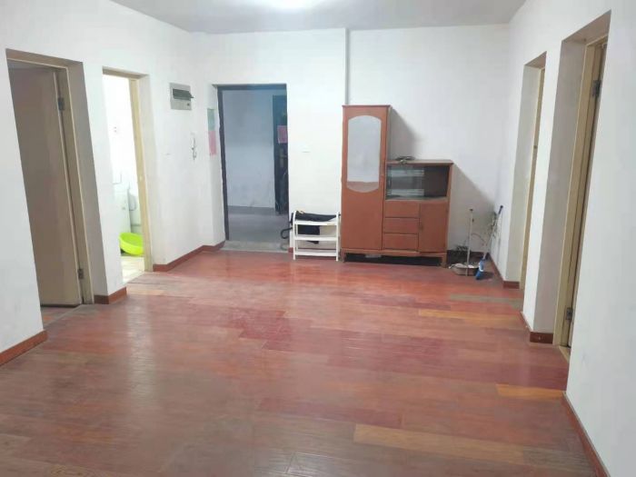 和丰北城锦居 4室1厅1卫 137m&sup2;