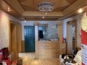 郭里园 3室2厅2卫 142m&sup2;