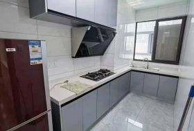 凤凰文化广场 2室1厅1卫 118.8m&sup2;