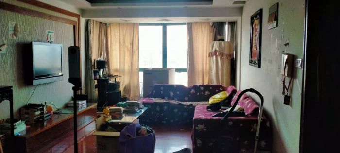 南方公寓 3室2厅2卫 143.59m&sup2;