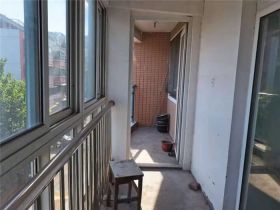 东晖花园 2室2厅1卫 91m&sup2;