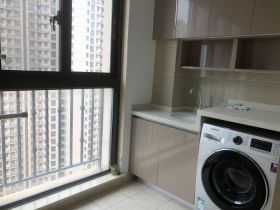 中南世纪花城三期 3室2厅1卫 106m&sup2;