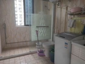 紫东南苑 3室1厅1卫 130m&sup2;