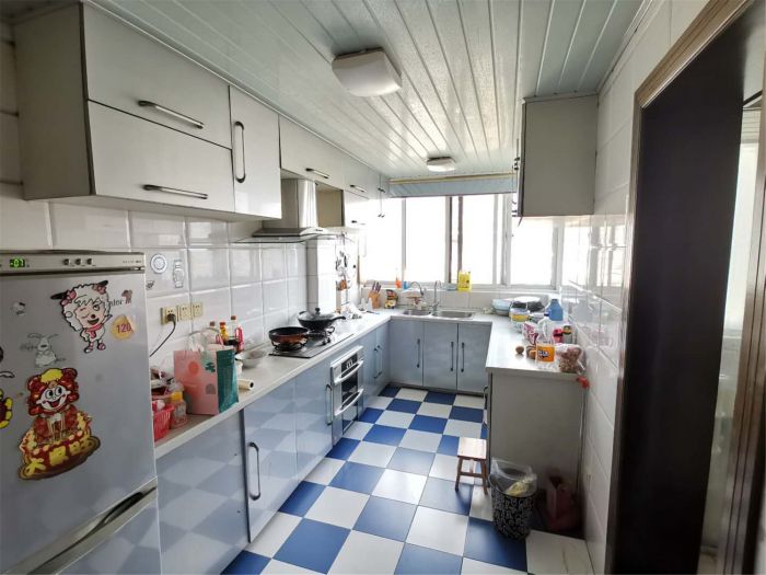 五一新村西区 4室2厅2卫 164m&sup2;