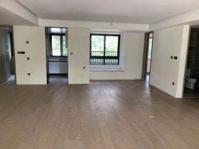 万科翡翠公园 3室2厅2卫 124.6m&sup2;