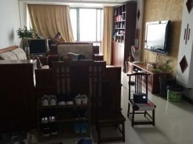 南方公寓 3室2厅1卫 204m&sup2;