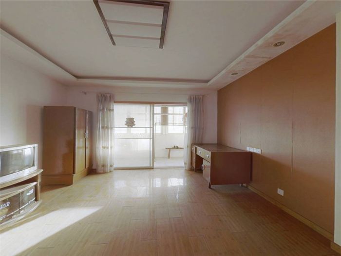 炜建花苑 3室2厅1卫 132m&sup2;