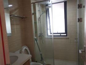 云樾东方 3室2厅1卫 95m&sup2;