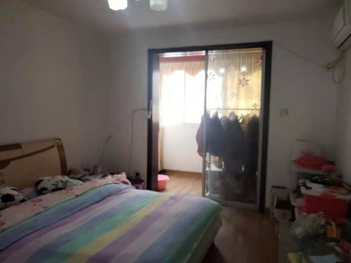 越江新村 3室1厅1卫 97m&sup2;