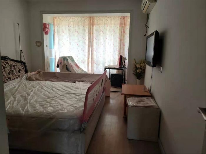 春晖花园 5室2厅2卫 130m&sup2;