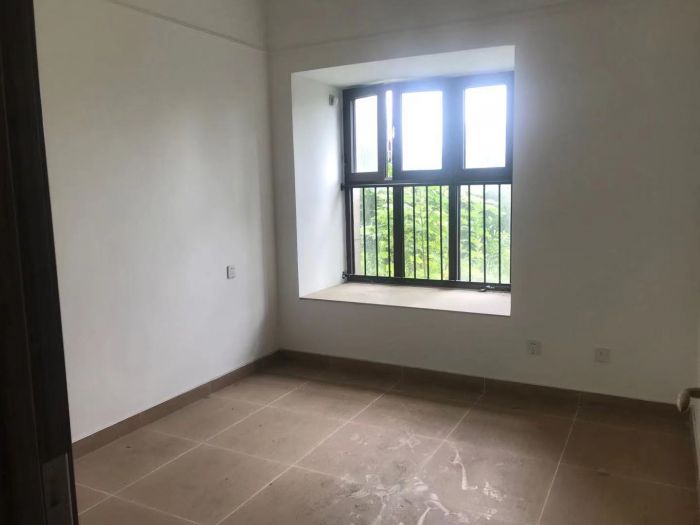 碧桂园时代悦城 3室2厅2卫 169m&sup2;