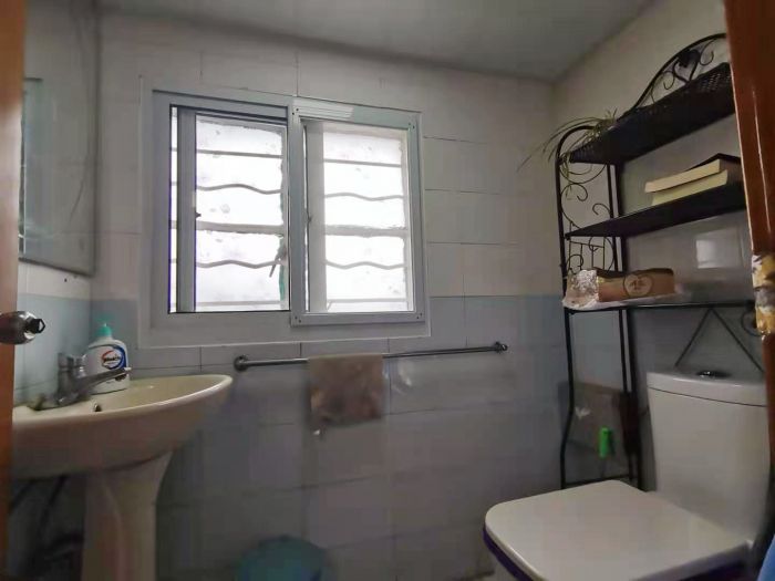 天都花苑 4室2厅2卫 141.3m&sup2;