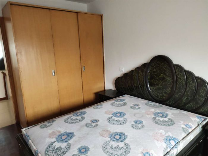 启秀南苑 3室2厅1卫 99m&sup2;