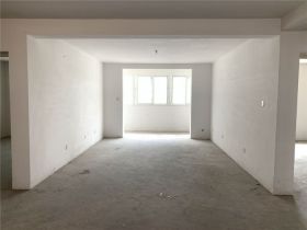 天山花苑 3室1厅1卫 142m&sup2;