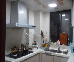 万通城 2室2厅1卫 98m&sup2;