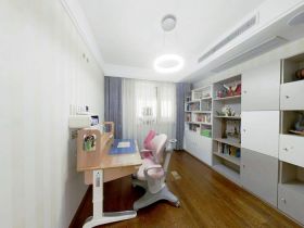 汇富花苑 3室2厅1卫 144m&sup2;